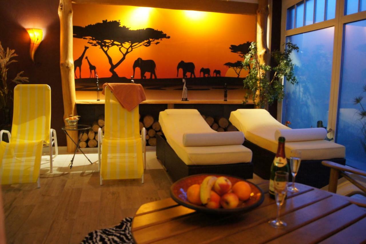 Hotel "Drei Rosen" Ohg Regina & Hans - Peter Fassbinder Leinefelde-Worbis Esterno foto